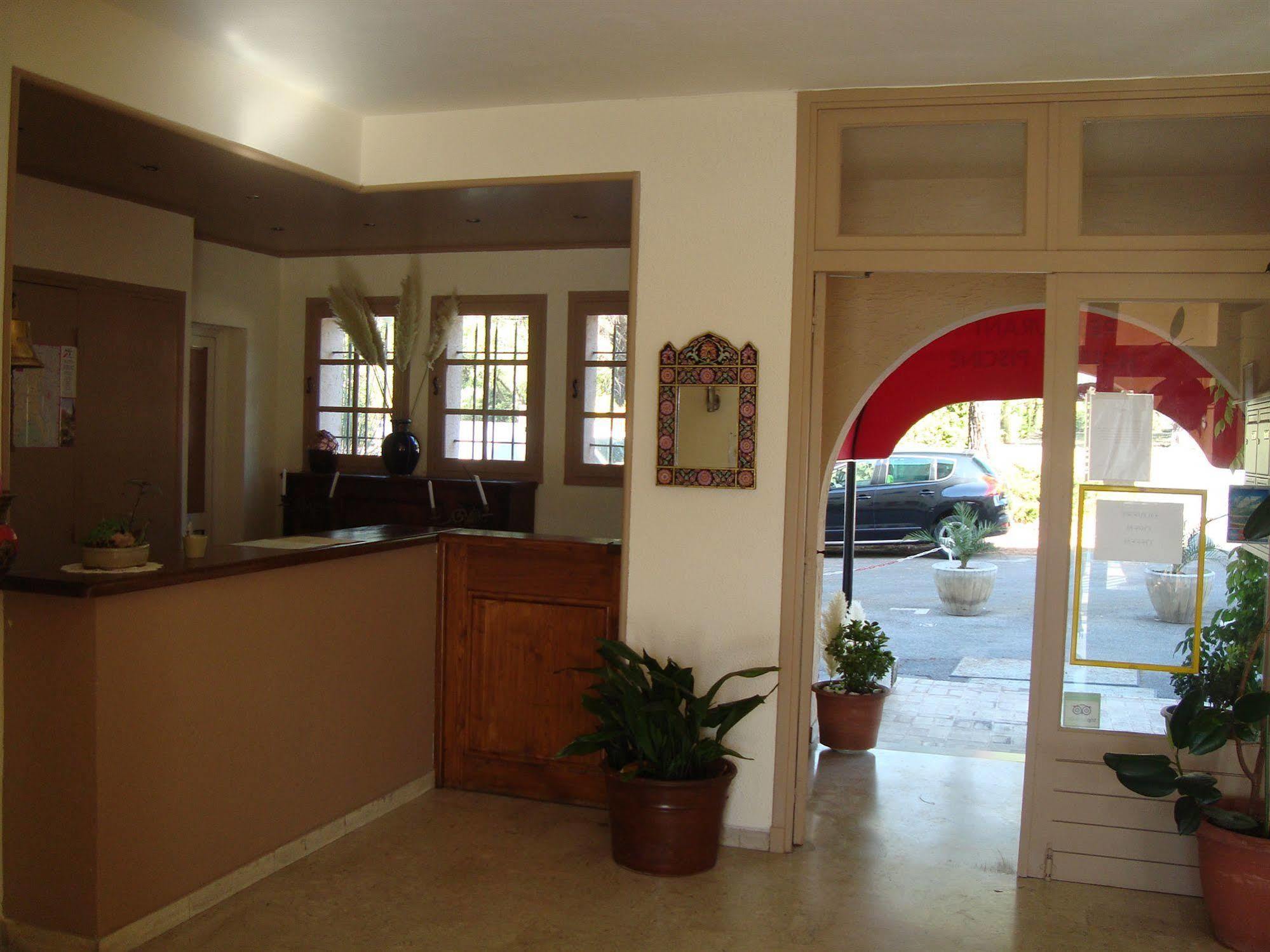 Peymeinade Hotel De La Poste מראה חיצוני תמונה