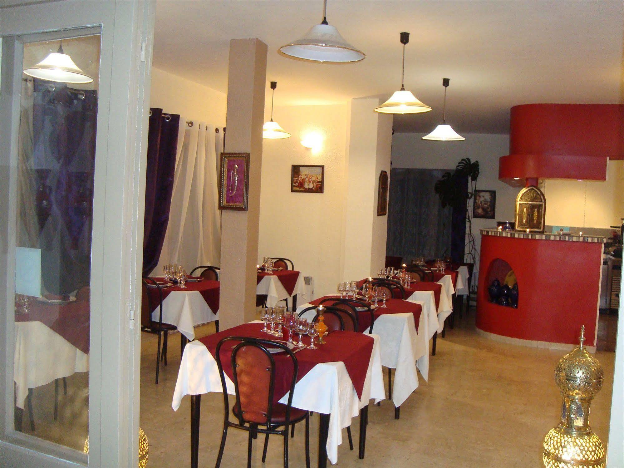 Peymeinade Hotel De La Poste מראה חיצוני תמונה