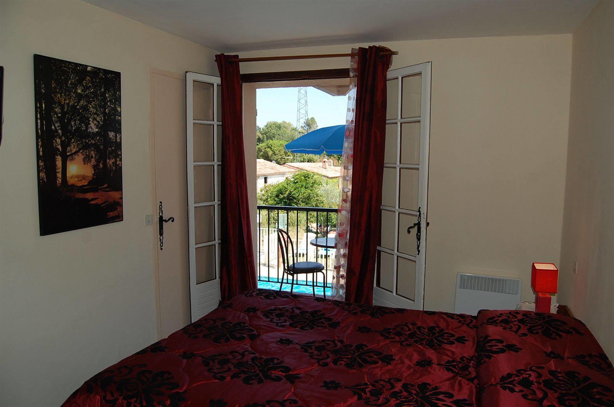 Peymeinade Hotel De La Poste מראה חיצוני תמונה